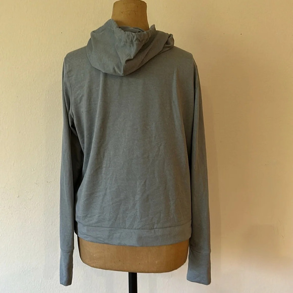 Vuori sz XS Halo essential hoodie super soft no fabric tag, great pre owned cond - Picture 5 of 8